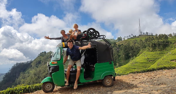 tuk tuk in Sri Lanka