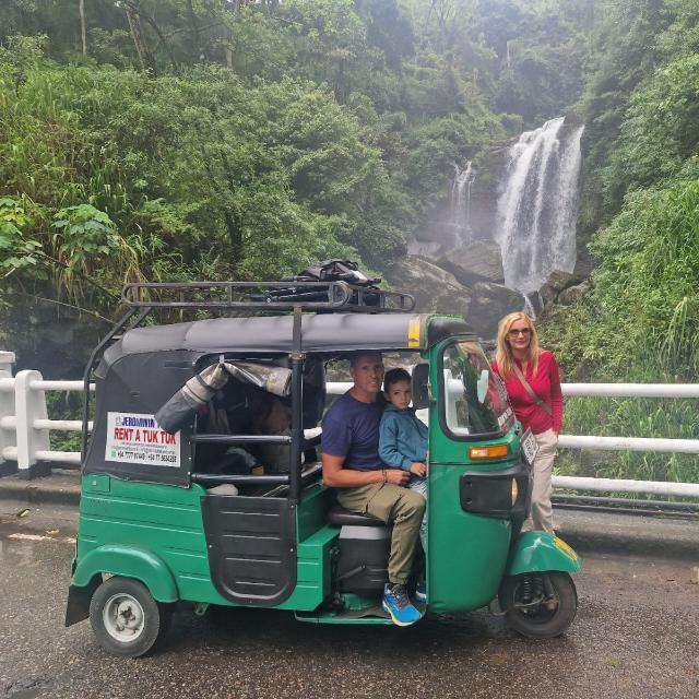 tuk tuk in Sri Lanka