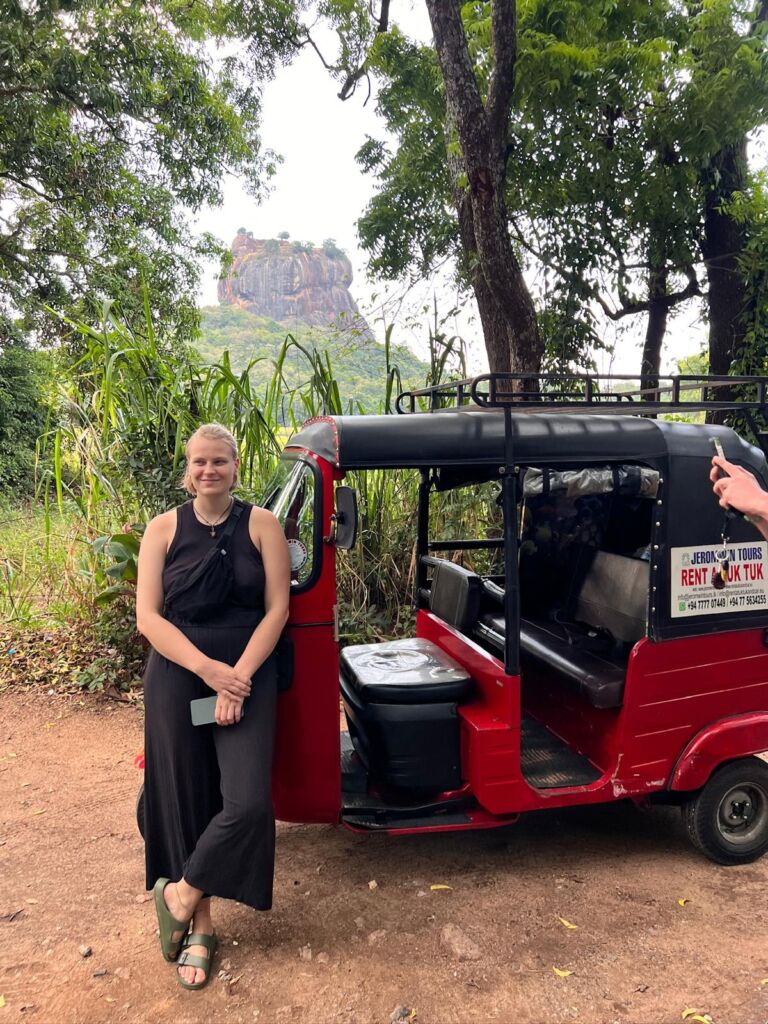 tuk tuk rental in Sigiriya